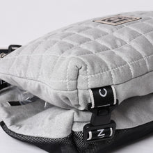 Load image into Gallery viewer, 極美品 CHANEL シャネル スポーツライン ショルダーバッグ A28543 9番台 ココマーク チョコバー グレー シルバー金具 中古 4a000069