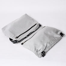 Load image into Gallery viewer, 極美品 CHANEL シャネル スポーツライン ショルダーバッグ A28543 9番台 ココマーク チョコバー グレー シルバー金具 中古 4a000069