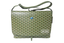 画像をギャラリービューアに読み込む, 新品未使用 GOYARD ゴヤール カペシアンMM リミテッドエディション メッセンジャーバッグ PVC レザー グリーン シルバー 金具 中古 4b000730