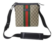 Load image into Gallery viewer, GUCCI グッチ ショルダーバッグ GGスプリーム フラットメッセンジャー キャンバス 471454 ベージュ シルバー金具 美品 中古 4b000733