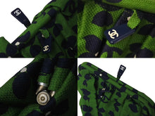 Load image into Gallery viewer, 極美品 CHANEL シャネル がま口 トートバッグ 7番台 フラワーモチーフ ココマーク キャンバス ネイビー グリーン シルバー金具 中古 4b000753