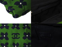 Load image into Gallery viewer, 極美品 CHANEL シャネル がま口 トートバッグ 7番台 フラワーモチーフ ココマーク キャンバス ネイビー グリーン シルバー金具 中古 4b000753