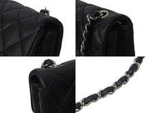Load image into Gallery viewer, CHANEL シャネル イーストウエスト チェーンショルダーバッグ 10番台 2006年 ラムスキン ブラック シルバー金具 美品 中古 4b000759