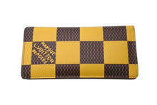 Load image into Gallery viewer, LOUIS VUITTON ルイヴィトン ポルトフォイユ ブラザNM 長財布 N40541 ダミエポップ ファレルウィリアムス イエロー 良品 中古 4b000764