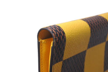 Load image into Gallery viewer, LOUIS VUITTON ルイヴィトン ポルトフォイユ ブラザNM 長財布 N40541 ダミエポップ ファレルウィリアムス イエロー 良品 中古 4b000764