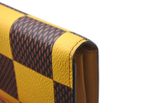 Load image into Gallery viewer, LOUIS VUITTON ルイヴィトン ポルトフォイユ ブラザNM 長財布 N40541 ダミエポップ ファレルウィリアムス イエロー 良品 中古 4b000764