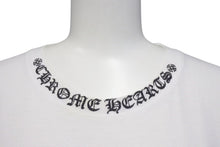 画像をギャラリービューアに読み込む, CHROME HEARTS クロムハーツ 半袖Ｔシャツ 新型 ネックロゴプリント ホワイト コットン サイズL 美品 中古 4b000779