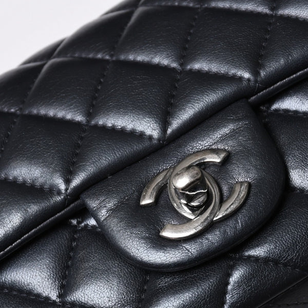 極美品 CHANEL シャネル ミニマトラッセ19 Sフラップ Sチェーンショルダーバッグ 26番台 ラムスキン ココマーク シルバー金具 中古 4a000780