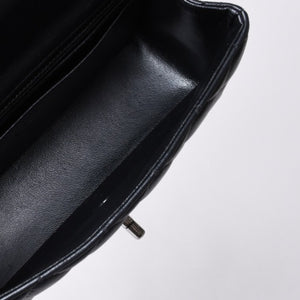 極美品 CHANEL シャネル ミニマトラッセ19 Sフラップ Sチェーンショルダーバッグ 26番台 ラムスキン ココマーク シルバー金具 中古 4a000780