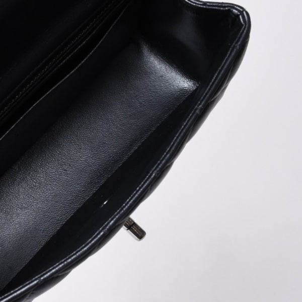 極美品 CHANEL シャネル ミニマトラッセ19 Sフラップ Sチェーンショルダーバッグ 26番台 ラムスキン ココマーク シルバー金具 中古 4a000780