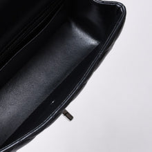画像をギャラリービューアに読み込む, 極美品 CHANEL シャネル ミニマトラッセ19 Sフラップ Sチェーンショルダーバッグ 26番台 ラムスキン ココマーク シルバー金具 中古 4a000780