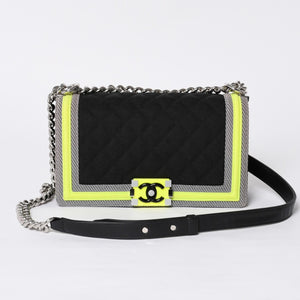 新品同様 CHANEL シャネル マトラッセ ボーイシャネル チェーンウォレットショルダーバッグ 22番台 ファブリックメッシュ 中古 4a000618