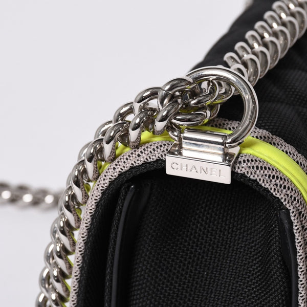 新品同様 CHANEL シャネル マトラッセ ボーイシャネル チェーンウォレットショルダーバッグ 22番台 ファブリックメッシュ 中古 4a000618