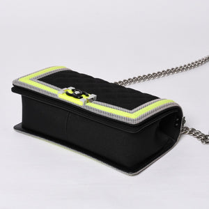 新品同様 CHANEL シャネル マトラッセ ボーイシャネル チェーンウォレットショルダーバッグ 22番台 ファブリックメッシュ 中古 4a000618