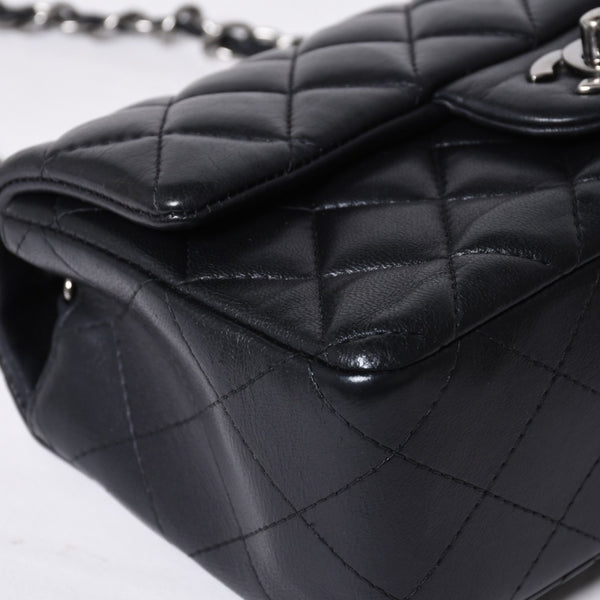 極美品 CHANEL シャネル ミニマトラッセ19 Sフラップ Sチェーンショルダーバッグ 26番台 ラムスキン ココマーク シルバー金具 中古 4a000780