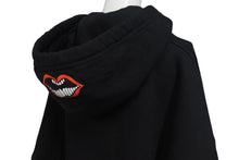 Load image into Gallery viewer, 新品同様 CHROME HEARTS クロムハーツ マッティボーイ リップチョンパー パーカー フーディ ブラック ホワイト サイズXL 中古 4b000787