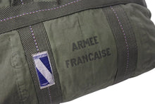Load image into Gallery viewer, フランスタイプ パラシュートバッグ ミリタリーバッグ ハンドバッグ コットン カーキ ホワイト レッド 美品 中古 4b000805