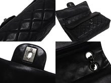 Load image into Gallery viewer, 極美品 CHANEL シャネル マトラッセ25 Wフラップ Wチェーンショルダーバッグ 12番台 ラムスキン ココマーク マットシルバー金具 中古 4b000823