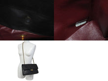 Load image into Gallery viewer, 極美品 CHANEL シャネル マトラッセ25 Wフラップ Wチェーンショルダーバッグ 4番台 ラムスキン ココマーク ブラック ゴールド金具 中古 4b000826