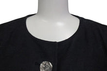 画像をギャラリービューアに読み込む, CHANEL シャネル ジャケット ココマーク ロゴ ボタン 06P P28166V18378 ブラック シルク サイズ38 美品 中古 4b000858