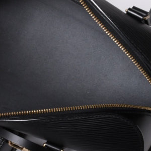 Very Good Condition LOUIS VUITTON Epi Souflo Handbag Leather Noir M52222 Epi Leather Gold Hardware Used 4a000757