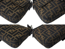 画像をギャラリービューアに読み込む, 極美品 FENDI フェンディ マンマバケット ワンショルダーバッグ 2119 26424 008 ズッカ柄 ブラウン シルバー金具 中古 4b000957