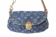 Load image into Gallery viewer, LOUIS VUITTON ルイヴィトン ミニプリーティ ハンドバッグ M95050 モノグラムデニム レザー ブルー 美品 中古 4b000967