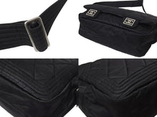 Load image into Gallery viewer, CHANEL シャネル メッセンジャーバッグ ショルダーバッグ 斜め掛けバッグ スポーツライン 10番台 ブラック 美品 中古 4b000970