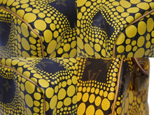 Load image into Gallery viewer, 新品同様 LOUIS VUITTON ルイヴィトン スピーディ30 草間彌生 コラボ 2012年 M40692 パンプキンドット イエロー 中古 4b000997