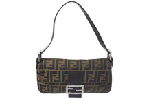 画像をギャラリービューアに読み込む, FENDI フェンディ マンマバケット ワンショルダーバッグ 26424 ズッカ柄 ブラウン シルバー金具 美品 中古 4b000999