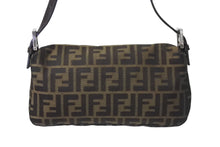 画像をギャラリービューアに読み込む, FENDI フェンディ マンマバケット ワンショルダーバッグ 26424 ズッカ柄 ブラウン シルバー金具 美品 中古 4b000999