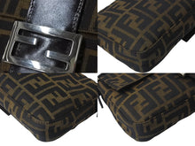 画像をギャラリービューアに読み込む, FENDI フェンディ マンマバケット ワンショルダーバッグ 26424 ズッカ柄 ブラウン シルバー金具 美品 中古 4b000999