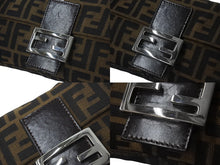 画像をギャラリービューアに読み込む, FENDI フェンディ マンマバケット ワンショルダーバッグ 26424 ズッカ柄 ブラウン シルバー金具 美品 中古 4b001023