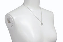 Load image into Gallery viewer, 極美品 CHANEL シャネル クリアライトストーンココマークネックレス 06V刻印 重量約4.5 シルバー メタル ラインストーン 中古 4b001032