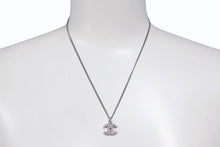 Load image into Gallery viewer, 極美品 CHANEL シャネル ココマーク ネックレス アクセサリー メタル スクエアラインストーン シルバー 重量5.7g 中古 4b001052