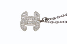Load image into Gallery viewer, 極美品 CHANEL シャネル クリアライトストーンココマークネックレス 06V刻印 重量約4.5 シルバー メタル ラインストーン 中古 4b001066