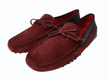 Load image into Gallery viewer, 極美品 TOD'S × FERRARI トッズ × フェラーリ ゴンミーニ XRM0EO0H6007B7027N ドライビングシューズ ベロア ローファー サイズ6 赤 中古 4b010724