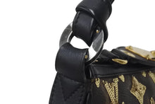 Load image into Gallery viewer, LOUIS VUITTON ルイヴィトン ハンドバッグ エクリプスポシェットアクセソワール M40248 スパンコール モノグラム 美品 中古 4b001081