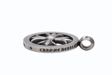 画像をギャラリービューアに読み込む, CHROME HEARTS クロムハーツ メダリオン ペンダント トップ 重量約60.0g 2006/.925刻印 美品 中古 4b010865