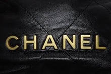 画像をギャラリービューアに読み込む, 極美品 CHANEL シャネル シャネル22 ミニ チェーンショルダーバッグ ランダム番台 ココマーク カーフスキン ブラック 中古 4b010894