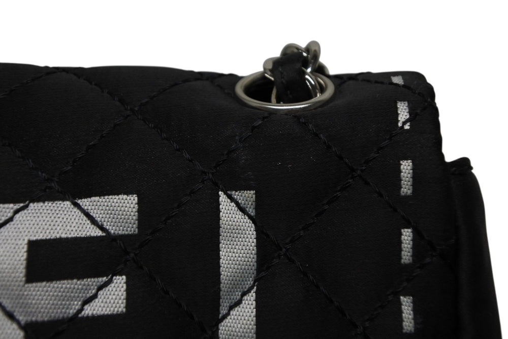 極美品 CHANEL シャネル マトラッセ デカココロゴ チェーンショルダーバッグ シングルフラップ 11番台 ブラック ホワイト シルバー金具 中古 4b010893