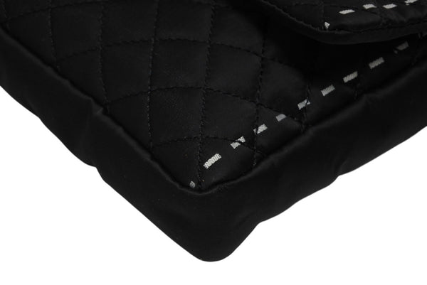 極美品 CHANEL シャネル マトラッセ デカココロゴ チェーンショルダーバッグ シングルフラップ 11番台 ブラック ホワイト シルバー金具 中古 4b010893