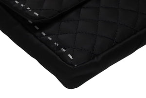 極美品 CHANEL シャネル マトラッセ デカココロゴ チェーンショルダーバッグ シングルフラップ 11番台 ブラック ホワイト シルバー金具 中古 4b010893