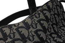 Load image into Gallery viewer, Christian Dior クリスチャンディオール ガリアーノ期 トロッター サドルバッグ ブラック シルバー金具 ロゴ 美品 中古 4b010955