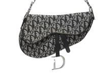 Load image into Gallery viewer, Christian Dior クリスチャンディオール ガリアーノ期 トロッター サドルバッグ ブラック シルバー金具 ロゴ 美品 中古 4b010955