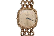 Load image into Gallery viewer, PATEK PHILIPPE パテックフィッリップ 腕時計 手巻き ブレス一体型 重量約48.1g 18KYG ケース幅23mm ゴールド文字盤 美品 中古 4b011049