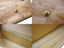 Load image into Gallery viewer, CHANEL シャネル ベースボールステッチ チェーンショルダーバッグ ココマーク エンボス加工 レザー ゴールド金具 ブラウン 美品 中古 4b001110