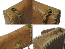 Load image into Gallery viewer, CHANEL シャネル ベースボールステッチ チェーンショルダーバッグ ココマーク エンボス加工 レザー ゴールド金具 ブラウン 美品 中古 4b001110