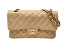 Load image into Gallery viewer, 新品同様 CHANEL シャネル マトラッセ25 Wフラップ Wチェーンショルダーバッグ 14番台 キャビアスキン ベージュ ゴールド金具 中古 4b011124