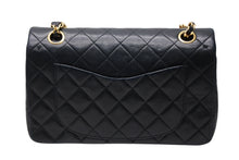 Load image into Gallery viewer, CHANEL シャネル マトラッセ23 Wフラップ Wチェーンショルダーバッグ 1番台 ラムスキン ココマーク ブラック 美品 中古 4b011125